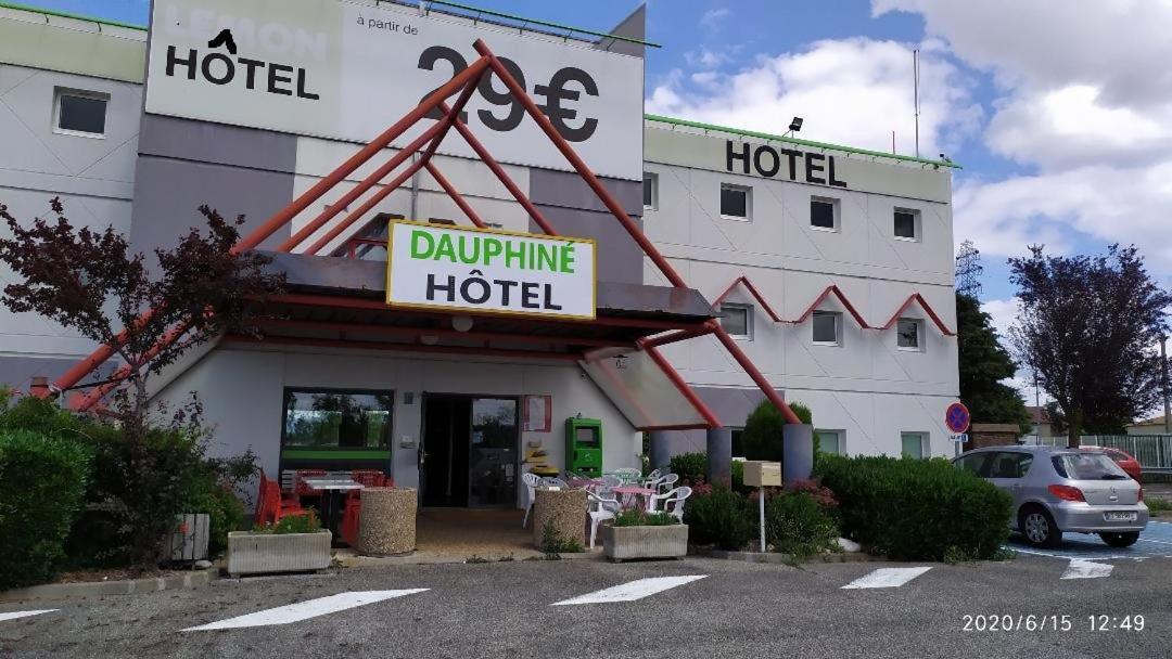 Le Dauphine Hotel Bourg-de-Peage Luaran gambar