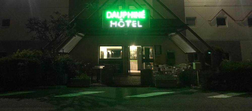 Le Dauphine Hotel Bourg-de-Peage Luaran gambar